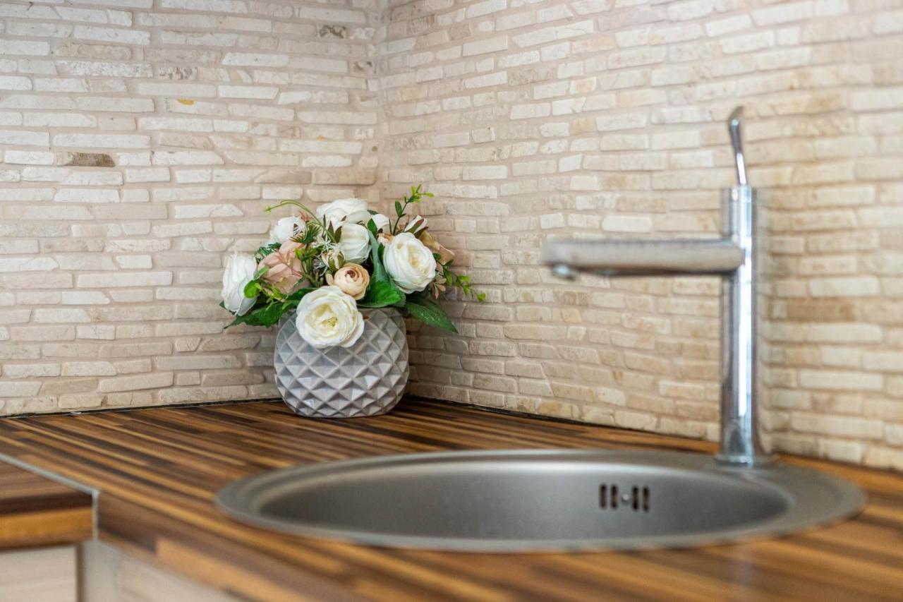 Simkaus Abstrakcija Apartment Klaipeda Luaran gambar
